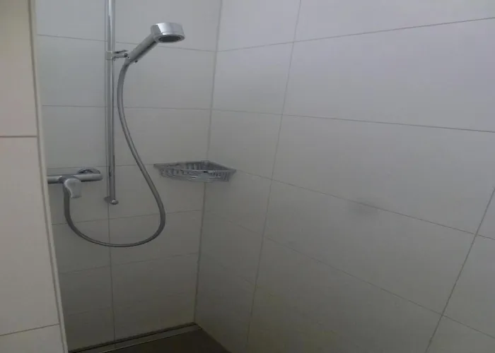 Pet-friendly With Mountain Views *